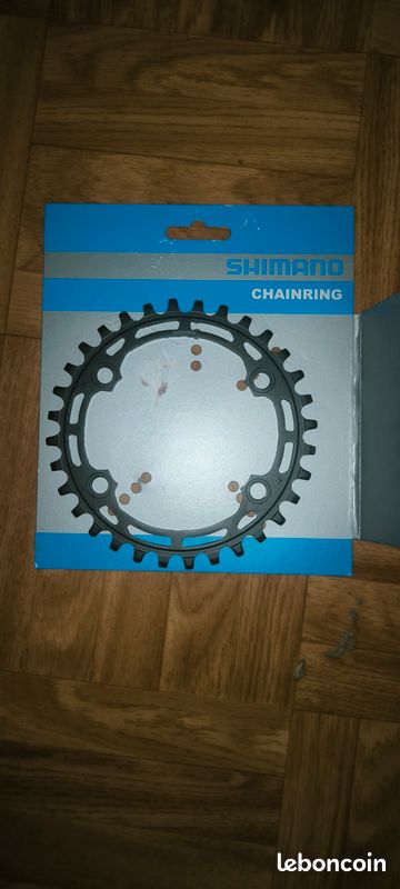 Plateau shimano 32T (image 1)