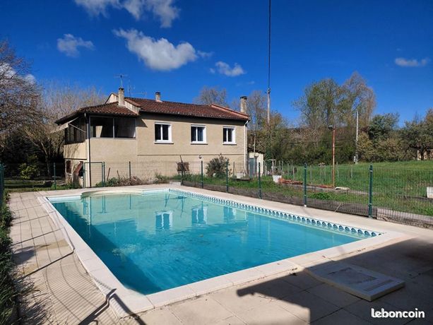 Maison a étage a l'Isle de Noé 32300 Gers