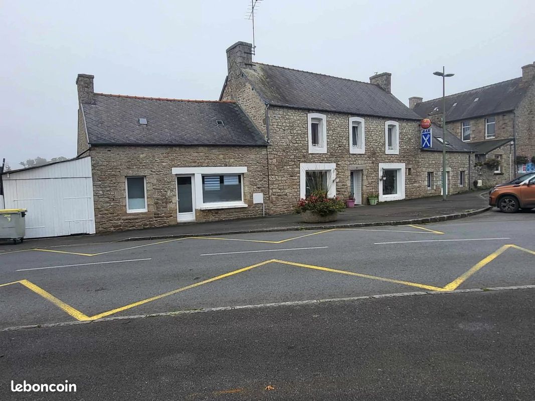 Maison 8 pièces 250 m² · à Pabu · 250 m² · 275 900 €