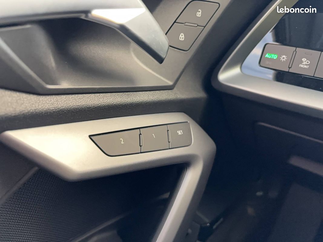 AUDI A3 Sportback 40 TFSI e Hybride rechargeable 204 S tronic 6 S line (image 6)