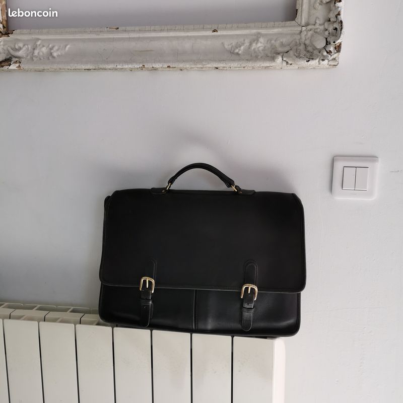 Sac Coach (image 1)