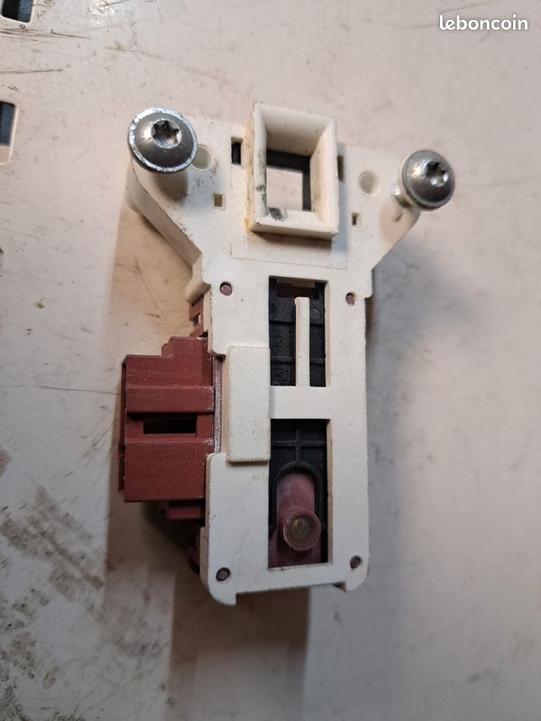 Contacteur de verrouillage porte machine à laver (image 1)