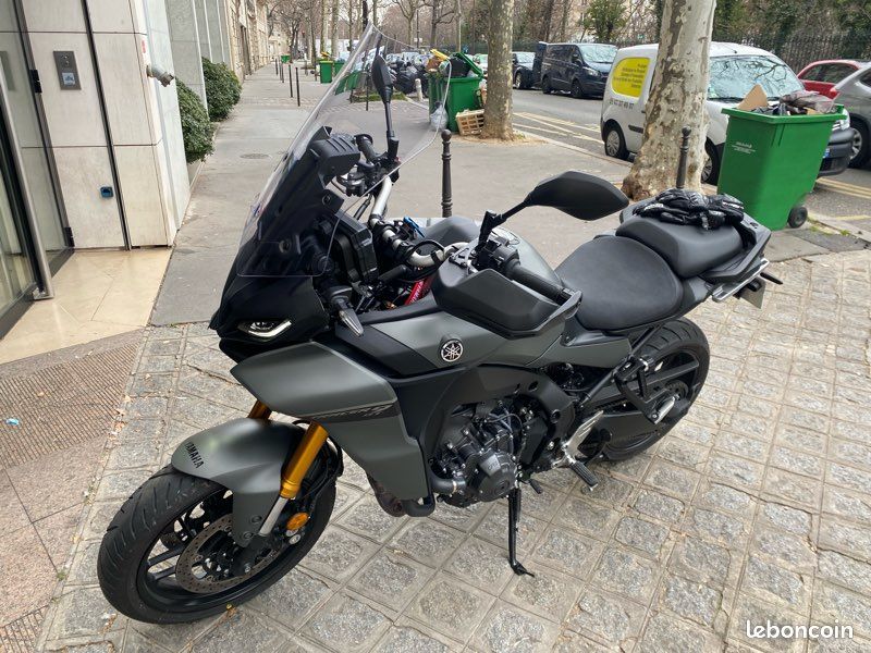 Yamaha Tracer 900 GT GT 2022 coloris tech kamo 1ere main Motos