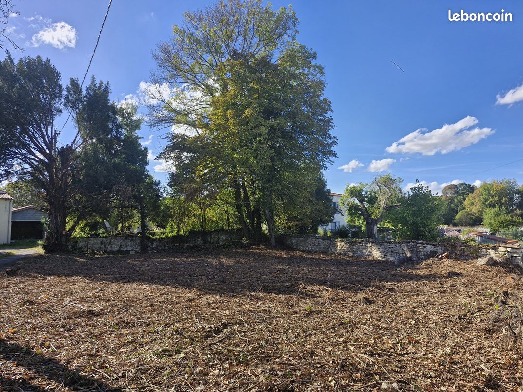 Terrain 340 m² · à Vouhé · 340 m² · 21 700 €