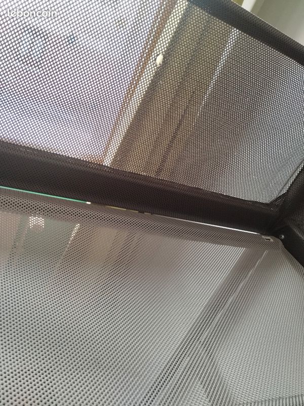 Lit mezzanine (image 4)