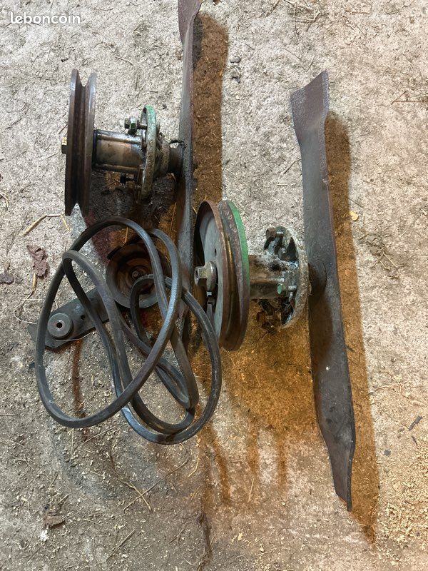 Palier avec lame, John Deere x110 (image 1)