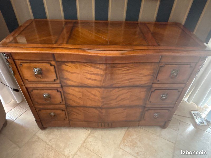 Belle commode façade en marqueterie zébrée (image 3)