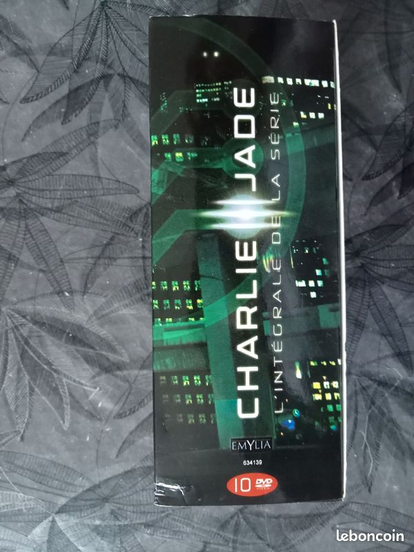 Coffret 10 dvd charlie jade (image 3)