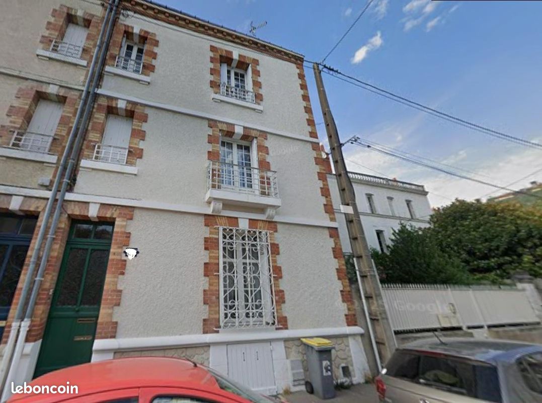 Maison 12 pièces 220 m² · à Tours · 220 m² · 717 600 €