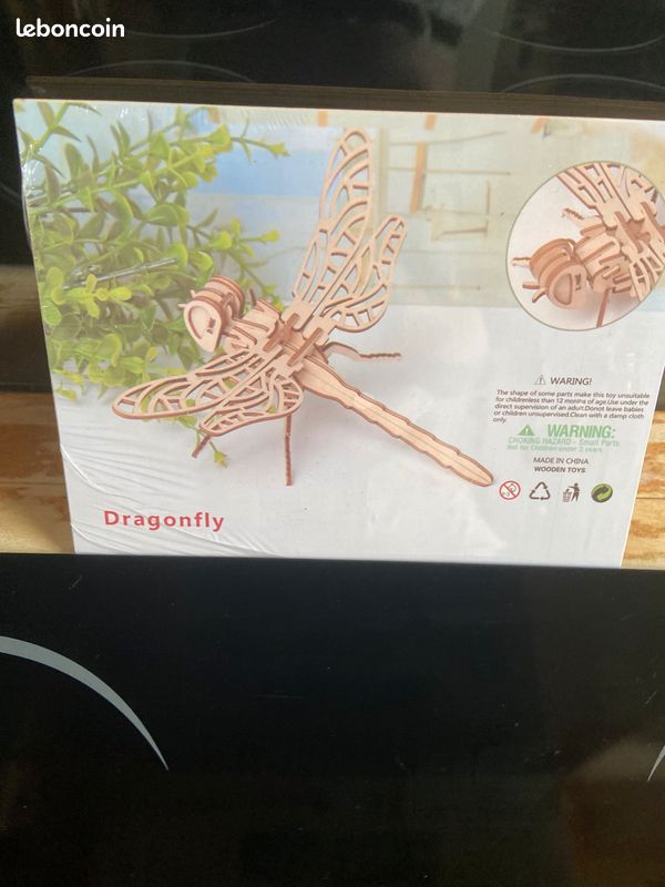 Maquette en bois dans son emballage scellé (image 12)