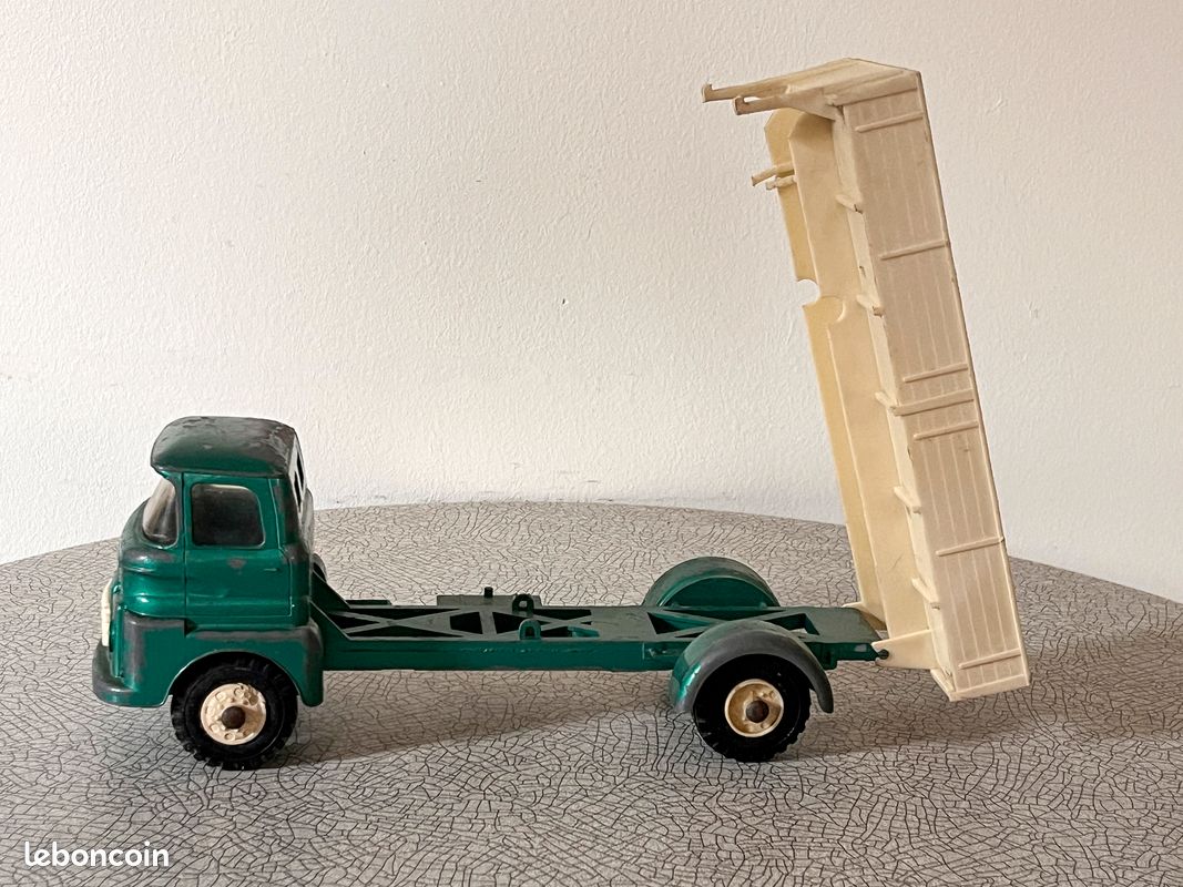 ongemerkt - Camion à benne basculante hydraulique