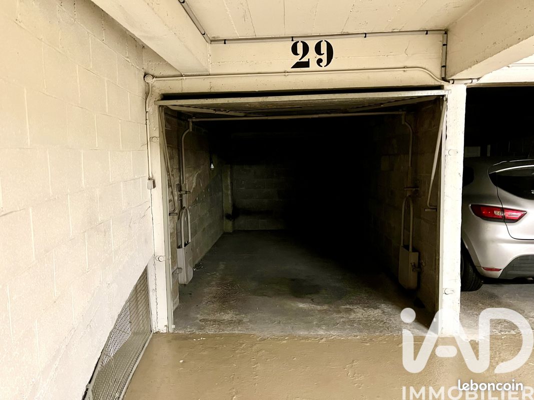 Parking 13 m² · à Paris · 13 m² · 79 000 €