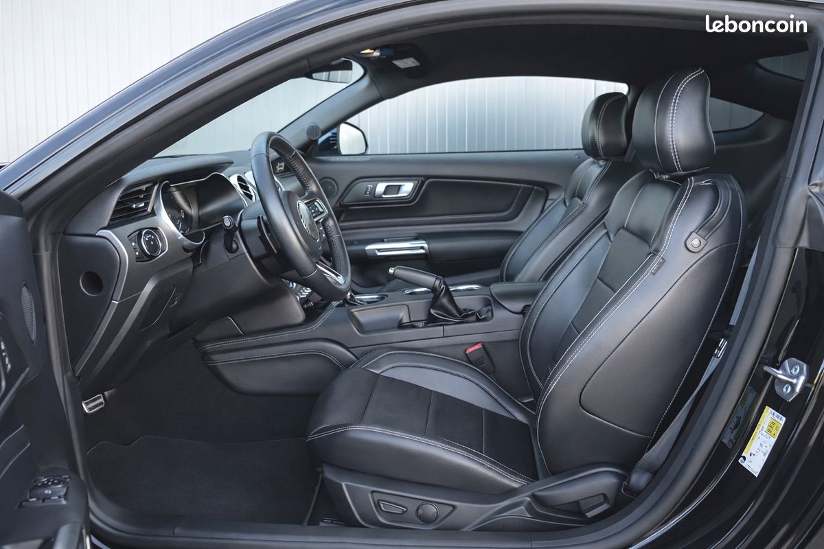 MUSTANG V8 FASTBACK GT 5.0L BVA10 450cv look SHELBY GT500 - malus ecolo + coc inclus - 1er main - Pack premium & confort - HIFI premium B&O + caisson basse - JA 20' - ressorts courts Kw - GTIE 1 an (image 8)
