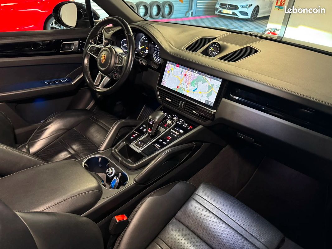 PORSCHE CAYENNE E-Hybrid 3.0 V6 462 ch Tiptronic BVA S / SUIVI PORSCHE (image 25)