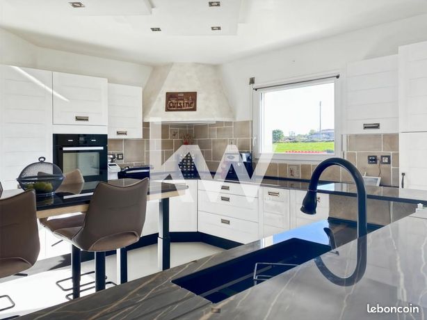 Maison 5 pièces 160 m²