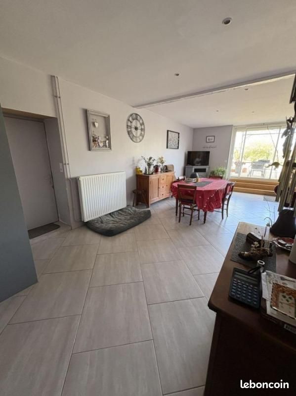 Maison 7 pièces 188 m² · à Coulonges-sur-l'Autize · 188 m² · 142 000 €