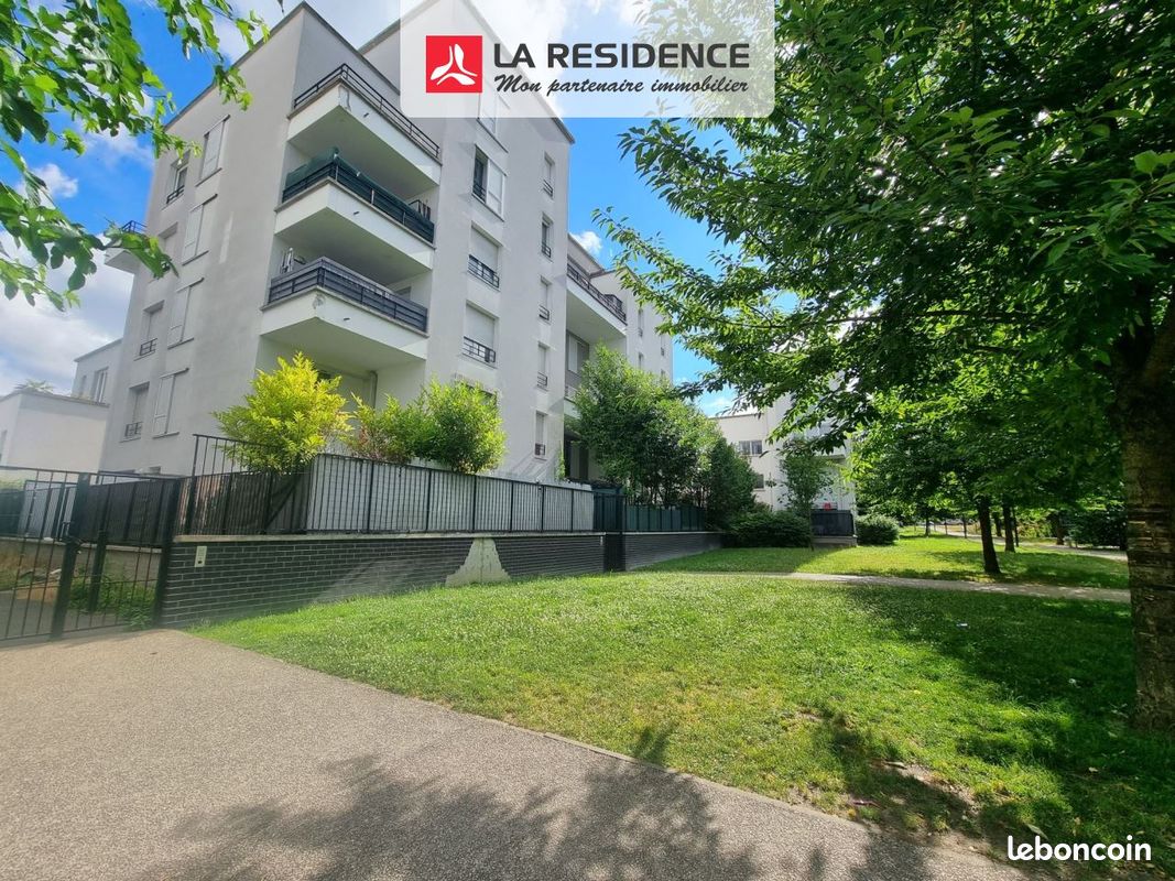 Appartement 3 pièces 55 m² · à Stains · 55 m² · 165 000 €