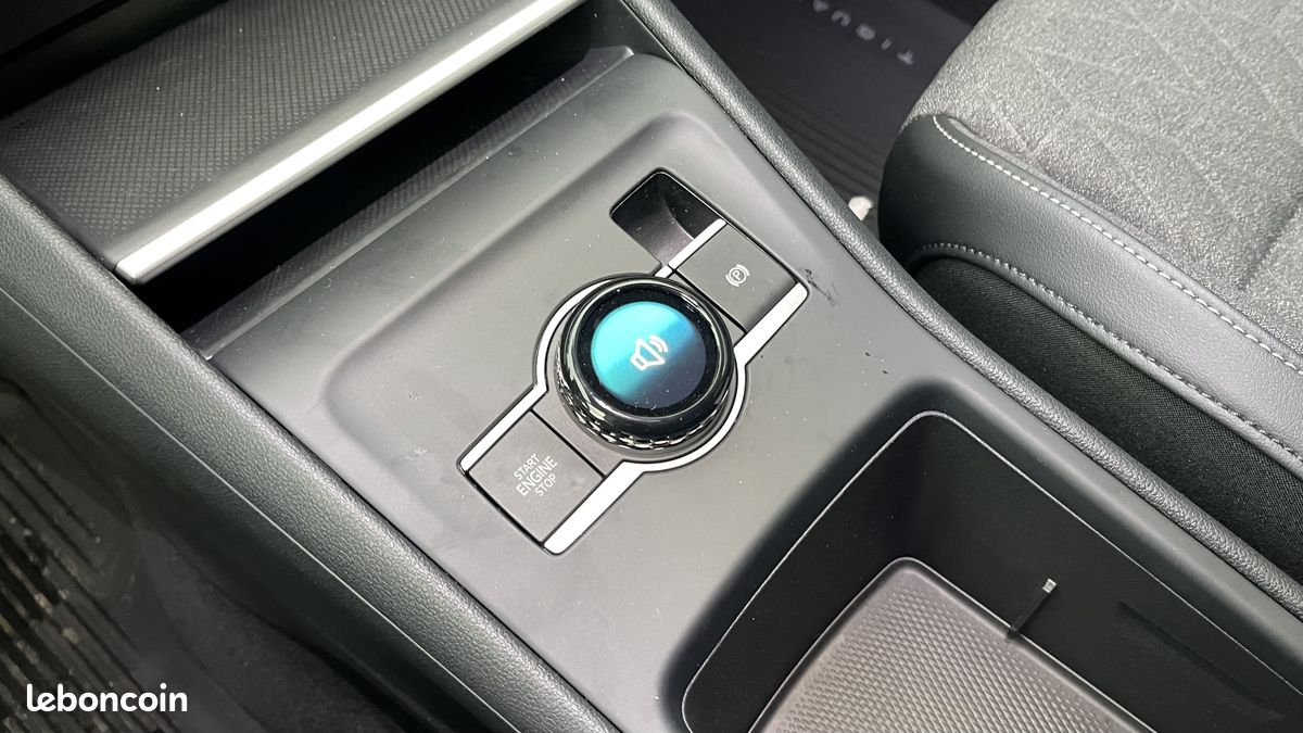 Volkswagen TIGUAN 1.5 ETSI 150CH LIFE PLUS DSG7 (image 14)
