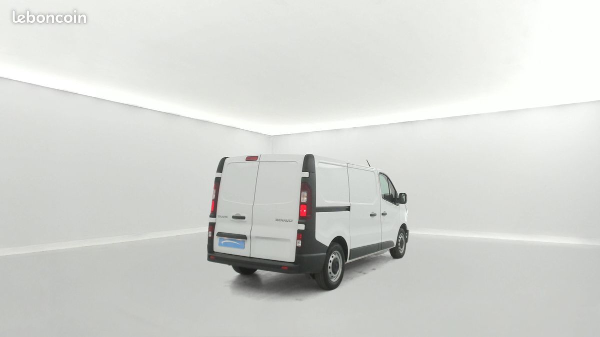 RENAULT FG CF L1H1 3T blue dci 130 E6E (image 5)
