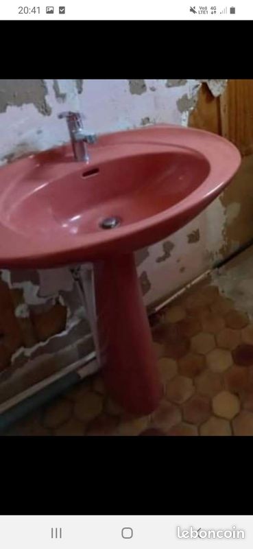 Baignoire en fonte + Lavabo (image 2)