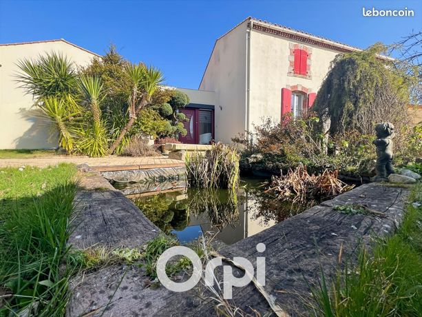 Maison 7 pièces 267 m²