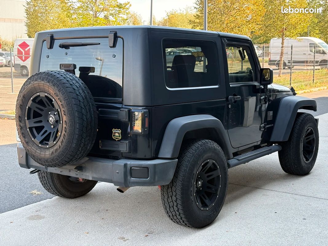 Jeep WRANGLER Rubicon 3.8 V6 199 CH BVA4 / Hardtop / Carplay / Camera De Recul (image 4)