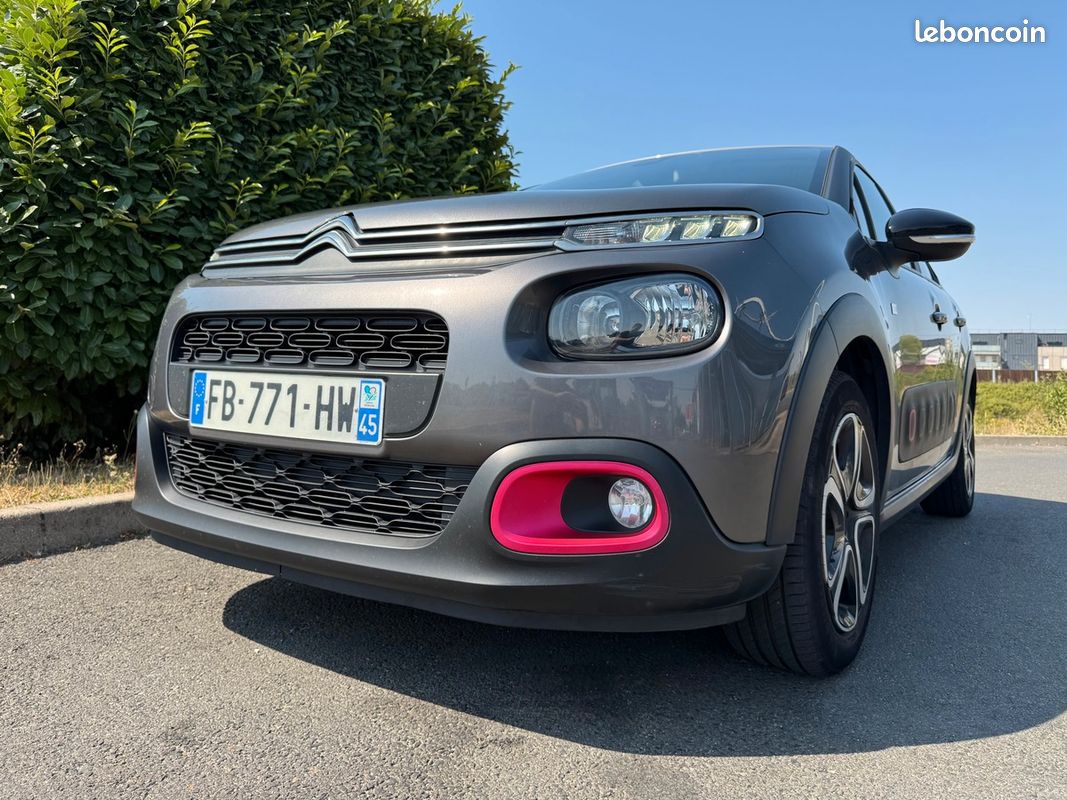 Citroën C3 III 1,2 VTI essence 82 cv / GPS, Camera (image 2)