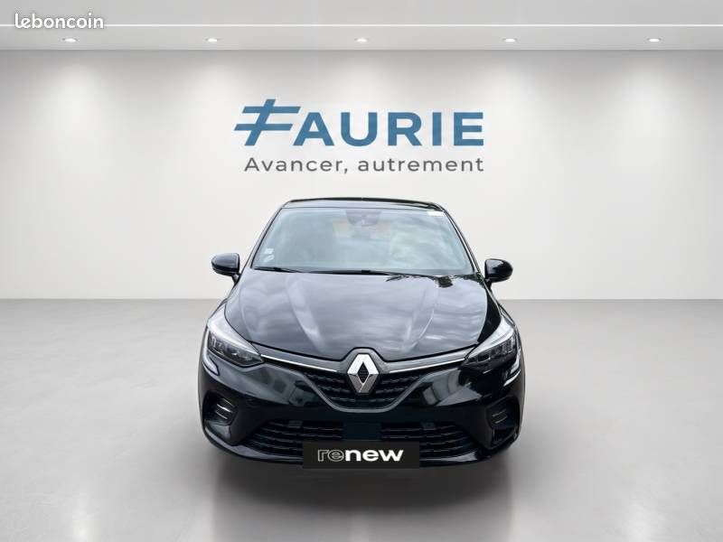 Renault Clio E-Tech 140 Limited (image 2)