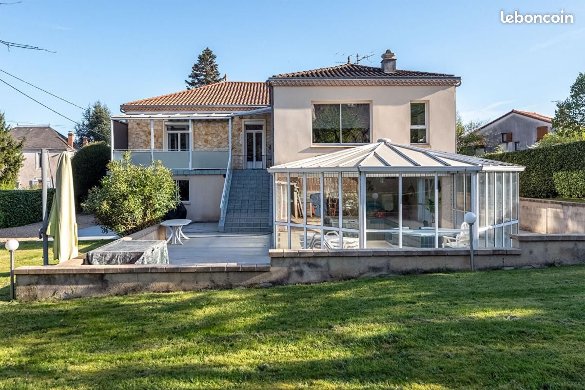 Maison 7 pièces 223 m² · à Boulazac Isle Manoire · 223 m² · 399 000 €