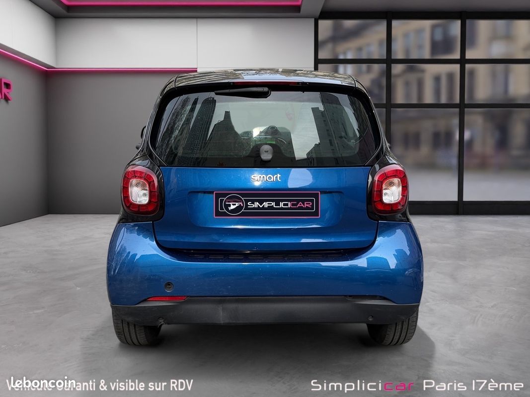 SMART FORTWO COUPE 1.0 71 ch SS BA6 Prime caméra de recul toit panoramique sièges chauffant apple carplay (image 15)