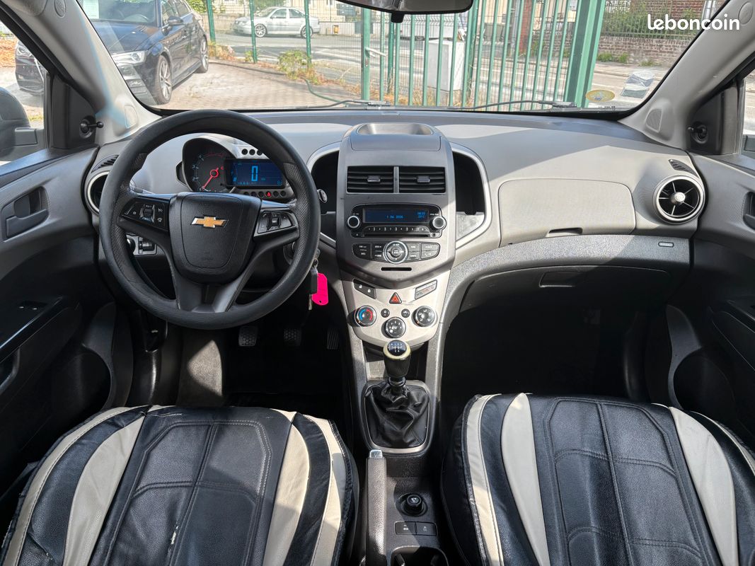 CHEVROLET AVEO 1.3 VCDI 75cv 3990 euros (image 5)