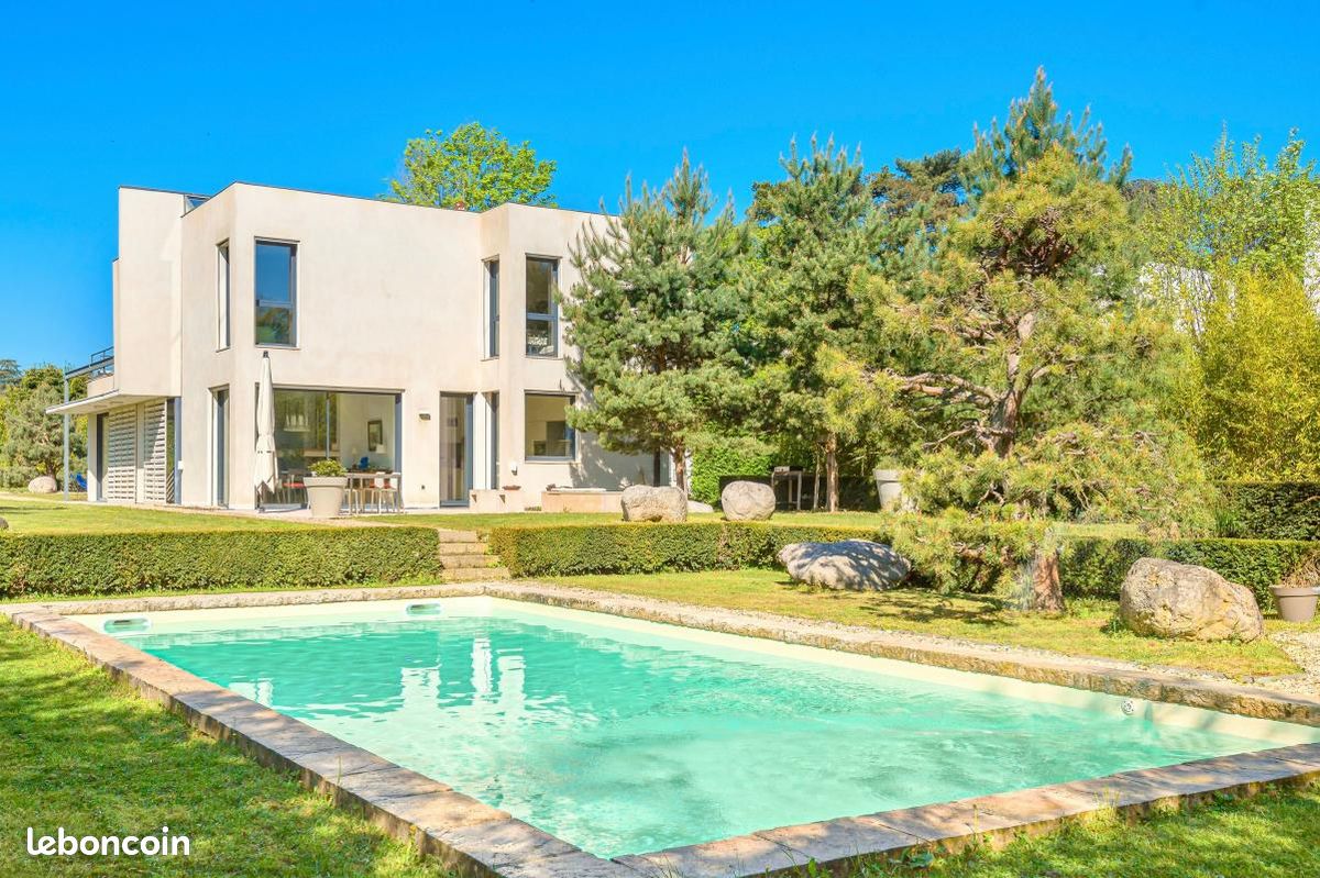 Maison 6 pièces 217 m² · à Saint-Cyr-au-Mont-d'Or · 217 m² · 1 250 000 €