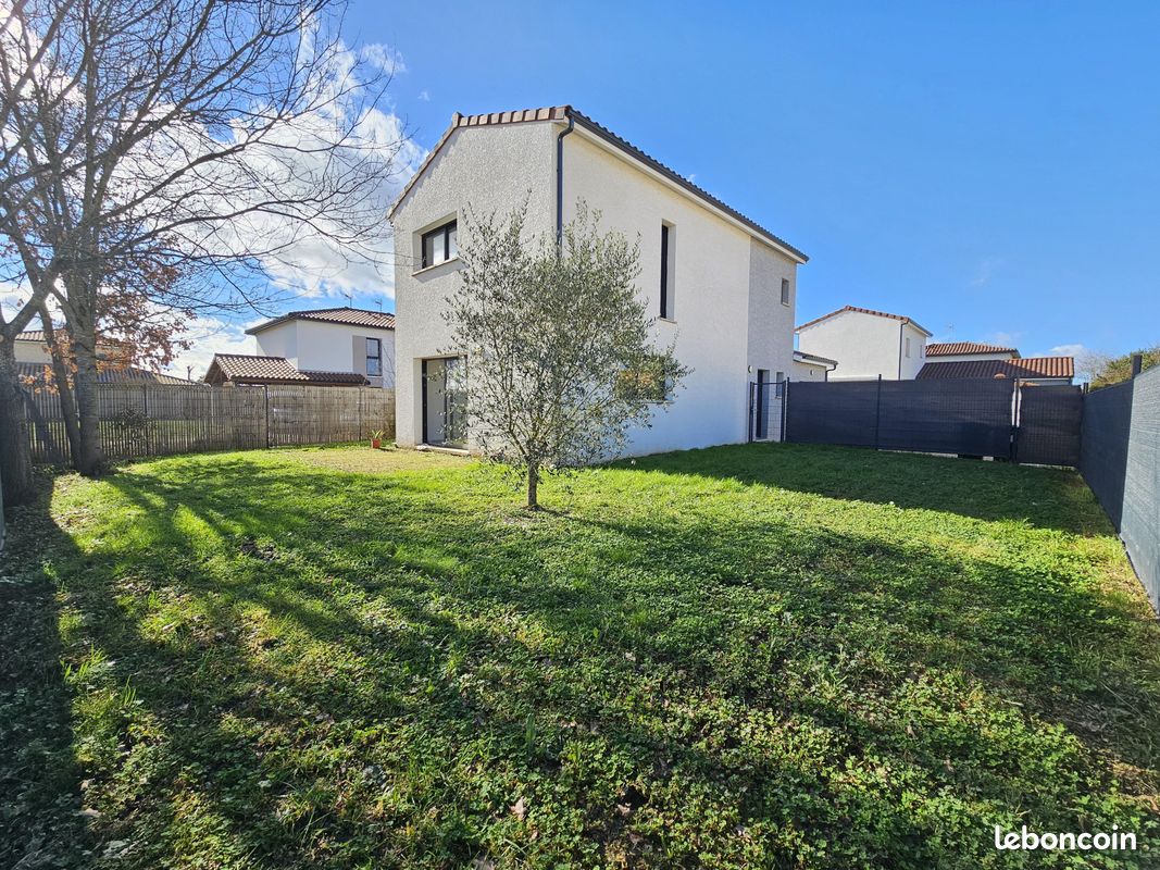 Maison individuelle non mitoyenne neuve 2020 | Garage et jardin | Léguevin calme (image 1)