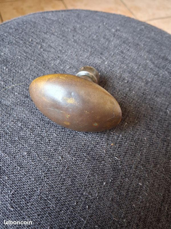 1 poignée de porte forme olive en bronze - années 20/30 (image 1)
