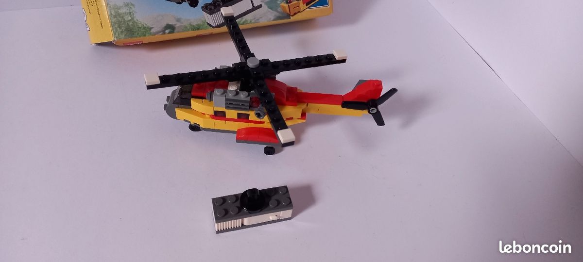 Lego 31029 hélicoptère cargo (image 1)