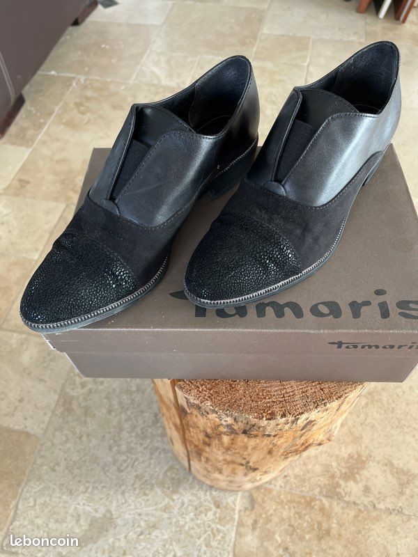 Chaussures noires Tamaris - pointure 40 (image 1)