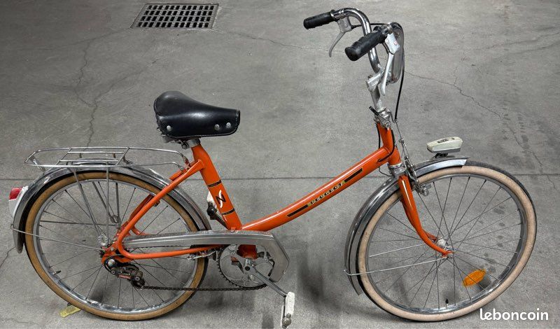 Vélo Peugeot NS 550 orange pliant avec béquille vitesses Vélos