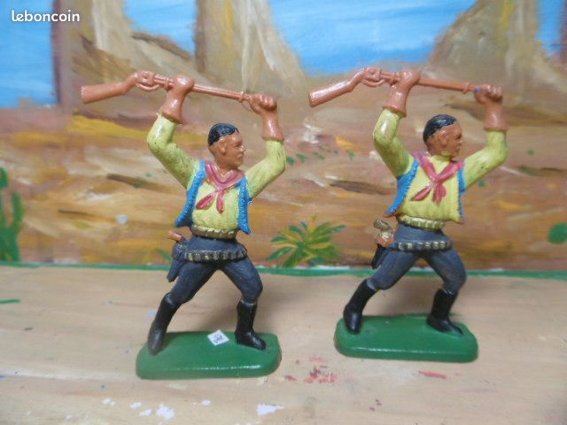 Lot De 7 Figurines Indiens Clairet - Plastique Peint - Échelle 1:32 (60mm) - Bon état