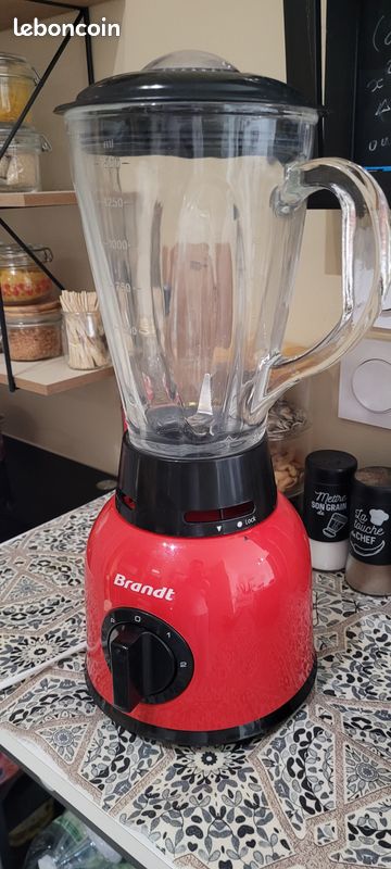 Brandt Blender Rouge 500W 1,5L BLE515R (image 2)