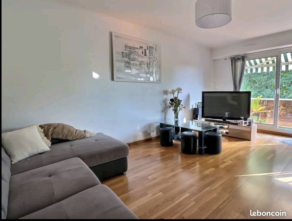 Appartement 3 pièces 61 m² · à L'Étang-la-Ville · 61 m² · 1 343 €