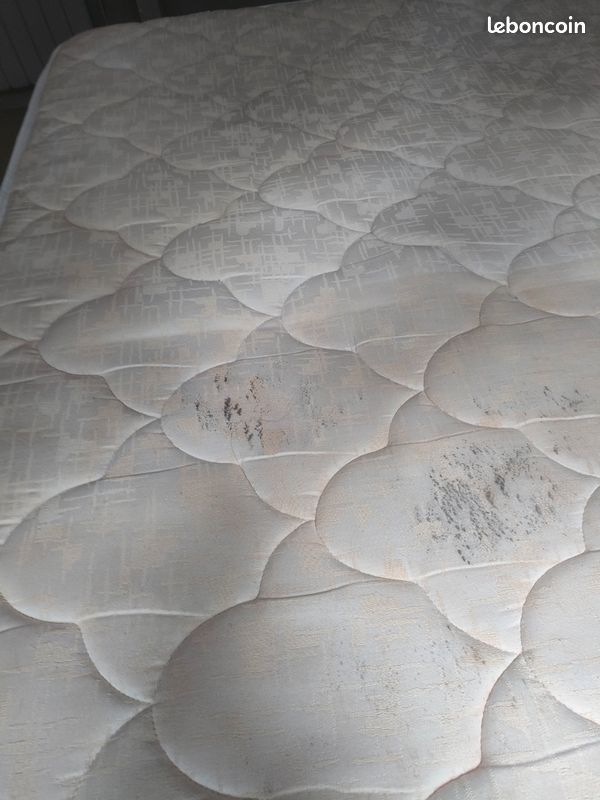 Vends grand lit latex (image 3)
