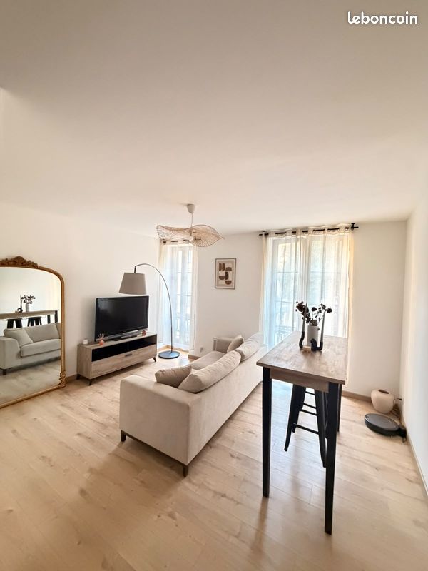 Appartement 3 pièces 62 m² · à Nîmes · 62 m² · 810 €/mois