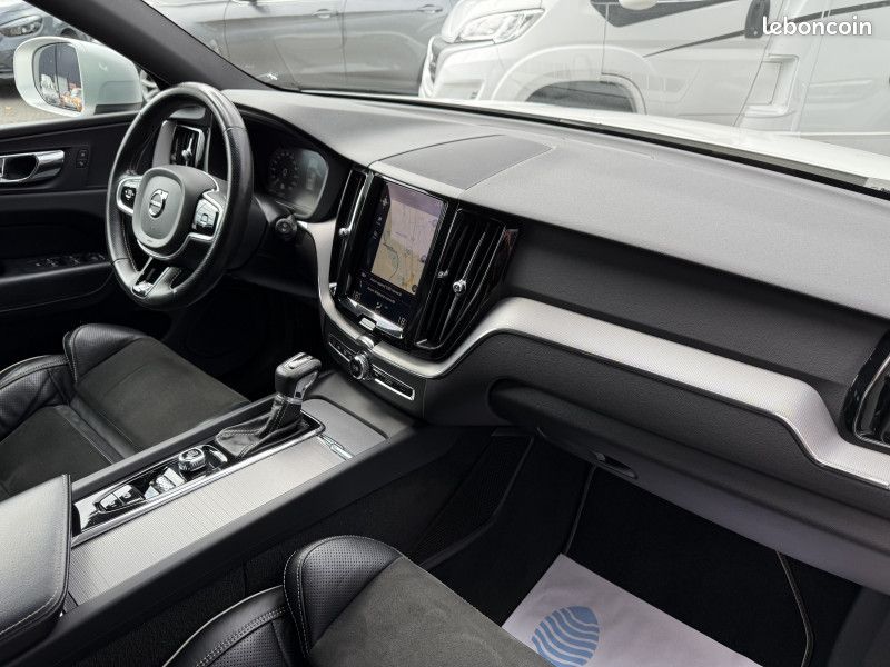 Volvo XC60 D4 AWD 190CH R-DESIGN GEARTRONIC (image 11)