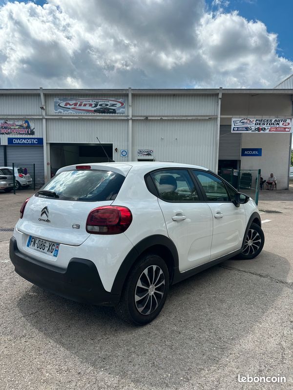 CITROËN C3 III 1.5 BlueHDI 102 cv (image 4)