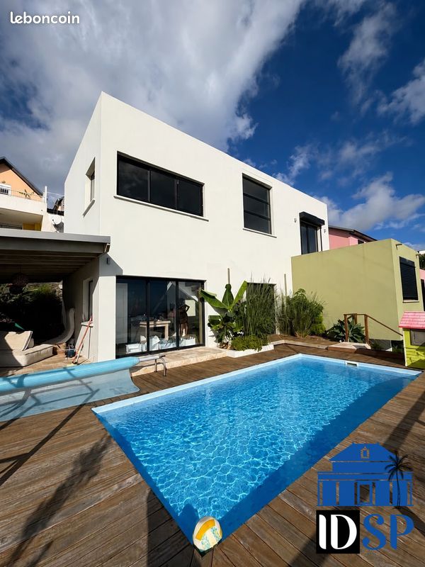 Maison 3 pièces 120 m² · à Les Trois-Bassins · 120 m² · 475 000 €