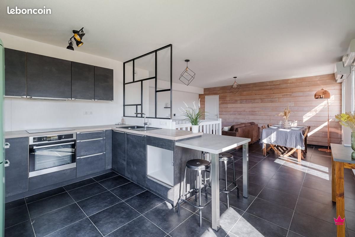 Appartement 4 pièces 82 m² · à Saint-Priest · 82 m² · 299 000 €