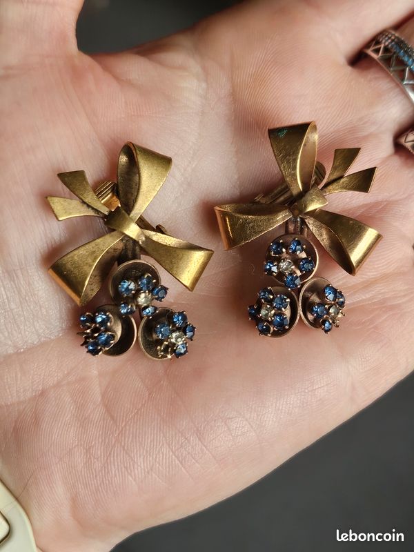 Paire De Clips D'Oreilles Vintage En Métal Doré Et Strass - Occasion