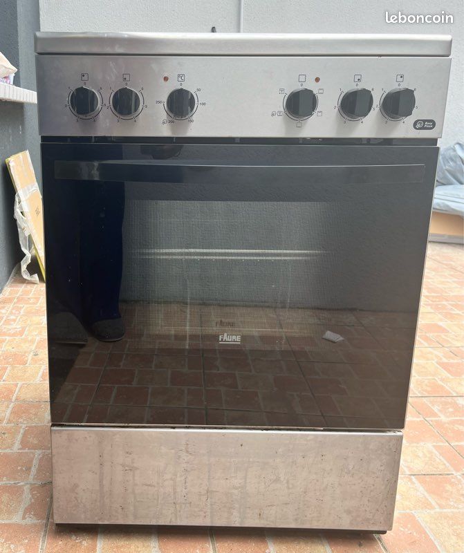 Cuisinière électrique (image 1)