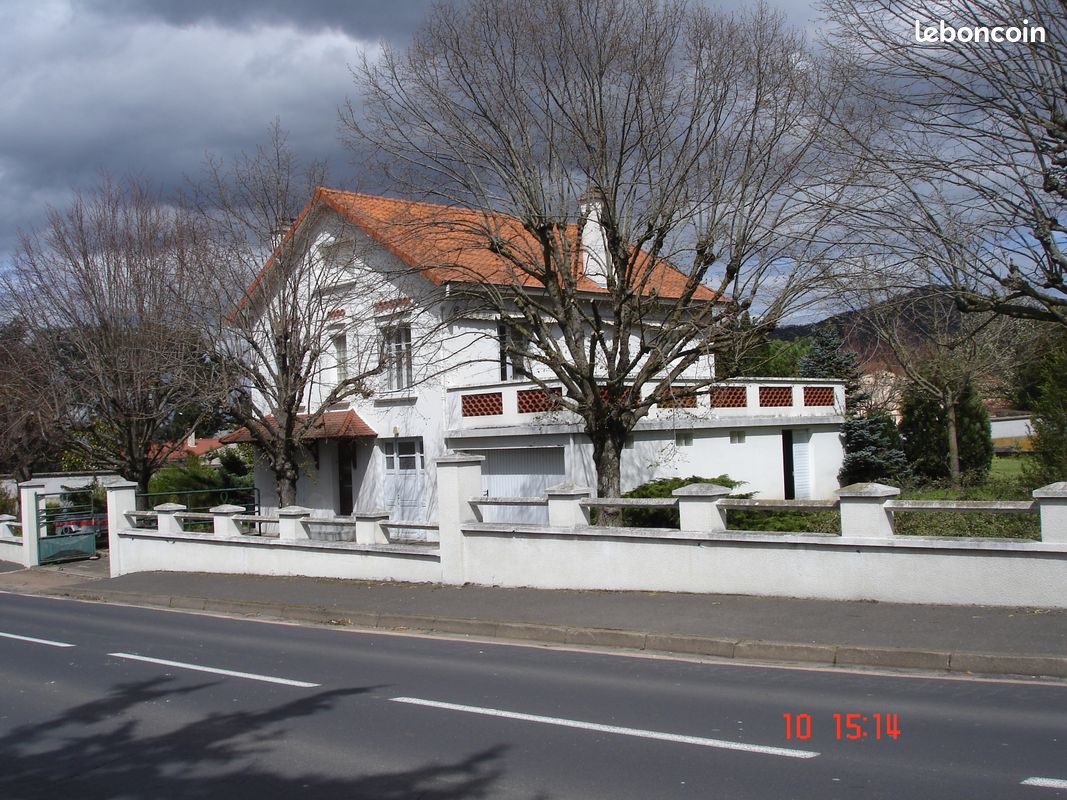 Maison 5 pièces 119 m² · à Vic-le-Comte · 119 m² · 290 000 €