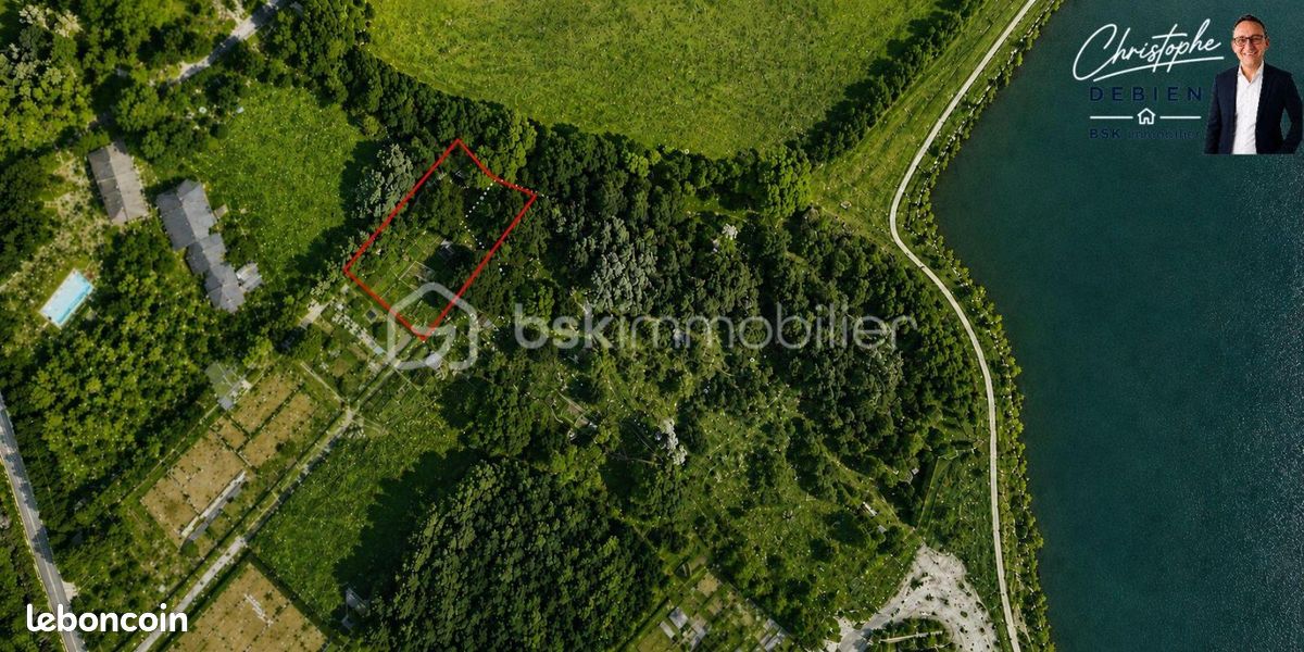 Terrain 900 m² La Roche Sur Yon · à La Roche-sur-Yon · 14 900 €
